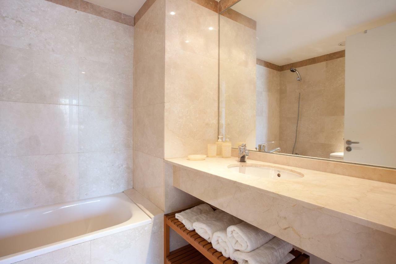 Akira Flats Diagonal Mar Apartment *